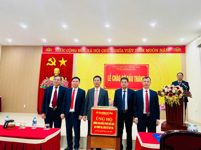 Lễ phát động ủng hộ đồng bào khắc phục hậu quả do thiên tai, bão lũ gây ra 